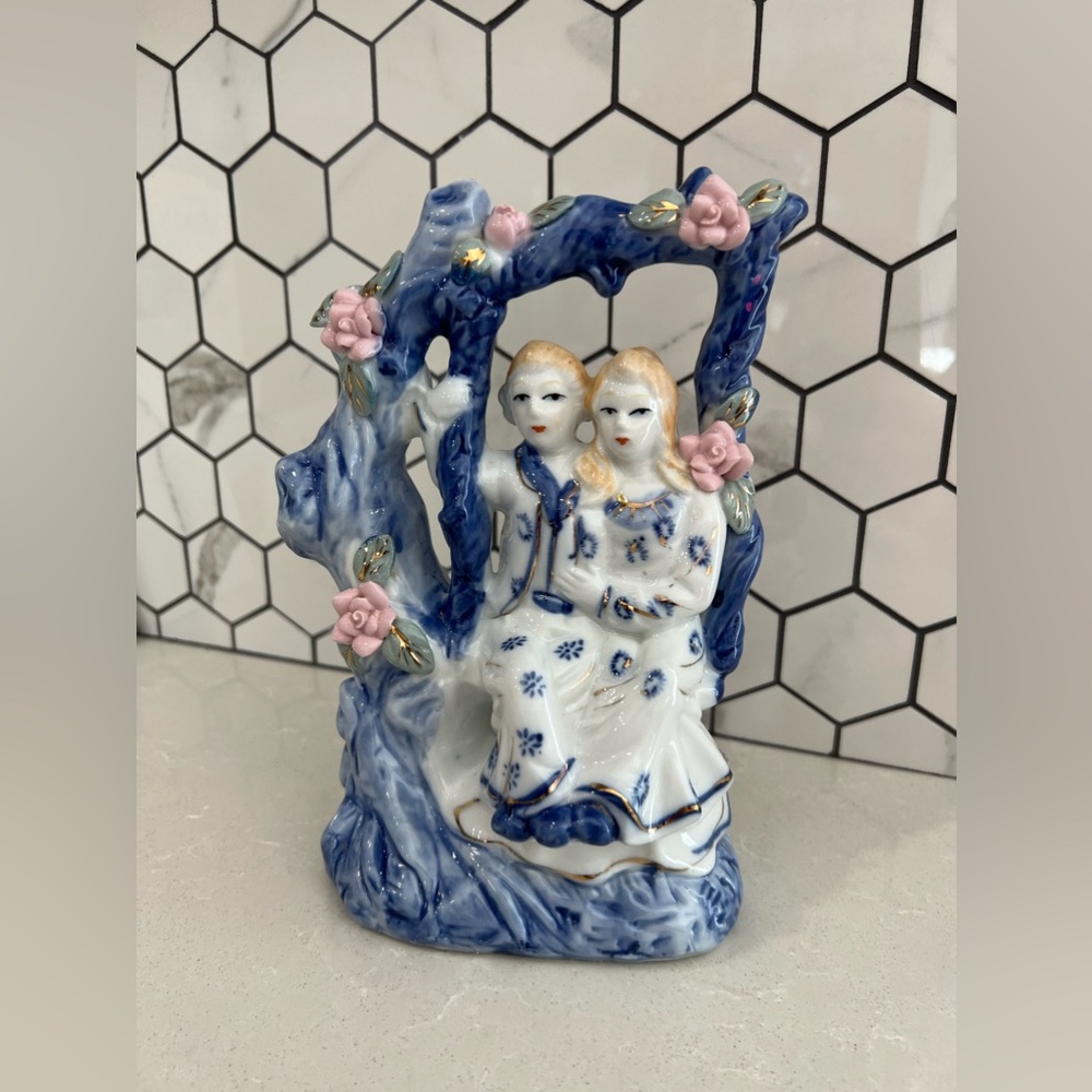 Vintage Porcelain Romantic Couple Figurine